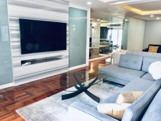 For RENT : Regent On the Park 3 / 3 Bedroom / 4 Bathrooms / 264 sqm / 85000 THB [7950308]