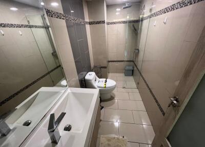 Laguna bay 2 For sale under foreign ownership Fully furnished