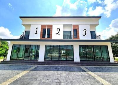 For sale Townhome with 2 floors  200 meters from Mab Prachan Reservoir Park