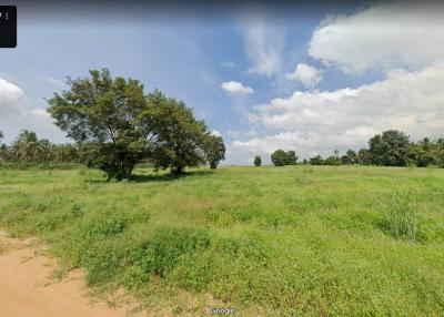 Beautiful plot of land for sale. Location near the community, Takhian Tia, Bang Lamung, Chonburi