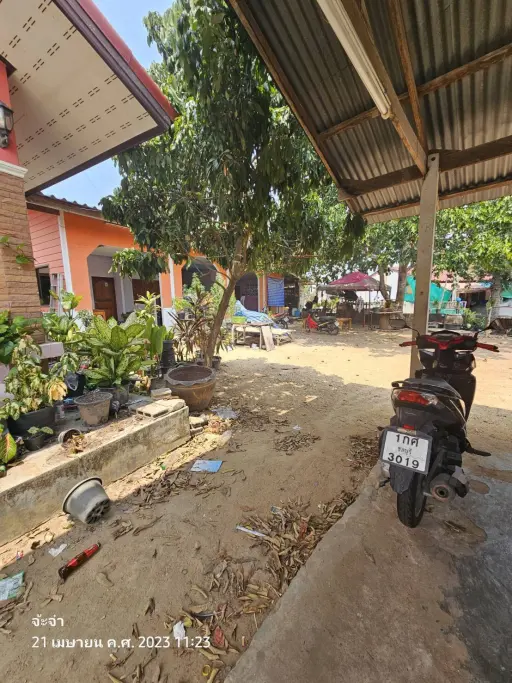 
                        Land for sale with 2 houses, special price, Huay Yai...