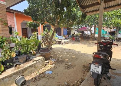 Land for sale with 2 houses, special price, Huay Yai, Chonburi