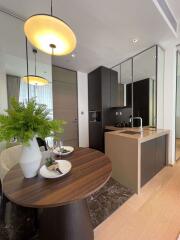 1 bed Condo in 28 Chidlom Lumphini Sub District C020204