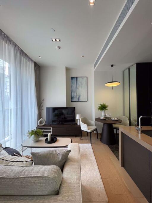 1 bed Condo in 28 Chidlom Lumphini Sub District C020204