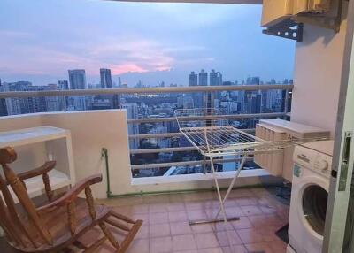 2 bed Condo in The Waterford Diamond Khlongtan Sub District C020200