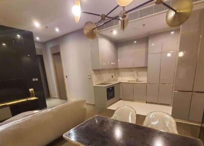 2 bed Condo in The Esse at Singha Complex Khlong Toei Nuea Sub District C020184