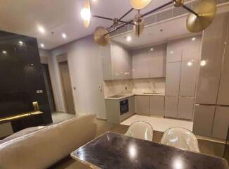 2 bed Condo in The Esse at Singha Complex Khlong Toei Nuea Sub District C020184