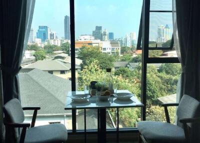 1 bed Condo in The Teak Sukhumvit 39 Khlong Tan Nuea Sub District C020176