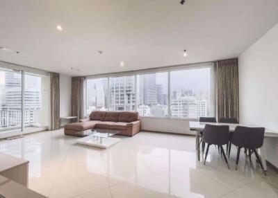 2 bed Condo in The Empire Place Yan Nawa Sub District C020174