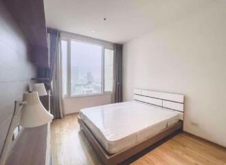 2 bed Condo in The Empire Place Yan Nawa Sub District C020174