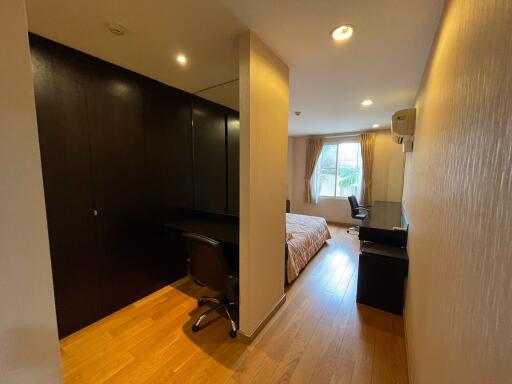 2 bed Condo in The Rise Sukhumvit 39 Khlong Tan Nuea Sub District C020170