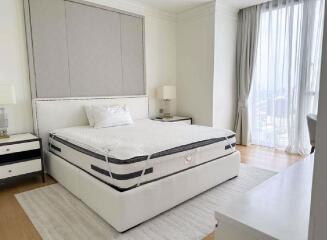 2 bed Condo in BEATNIQ Sukhumvit 32 Khlongtan Sub District C020164