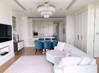 2 bed Condo in BEATNIQ Sukhumvit 32 Khlongtan Sub District C020164