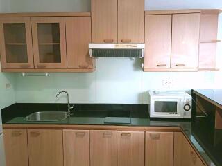 2 bed Condo in The Waterford Diamond Khlongtan Sub District C020159