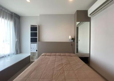 Studio bed Condo in Life Sukhumvit 62 Bangchak Sub District C020134