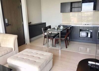 2 bed Condo in Rhythm Sukhumvit 44 Phra Khanong Sub District C020130