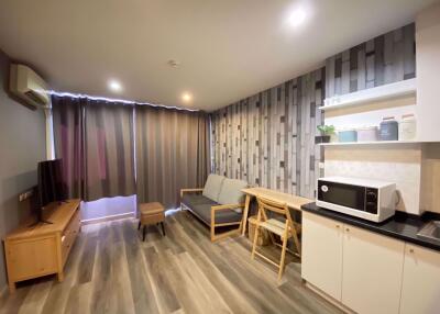 1 bed Condo in Le Rich @ Aree station Phayathai District C020126
