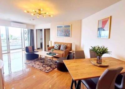 3 bed Condo in River Heaven Wat Phraya Krai Sub District C020112