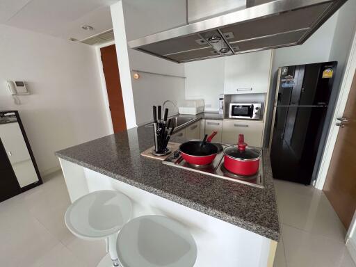 2 bed Condo in Fullerton Sukhumvit Khlongtoei Sub District C020097