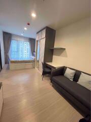 Studio bed Condo in Life Asok Hype Ratchathewi District C020087