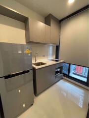 Studio bed Condo in Life Asok Hype Ratchathewi District C020087