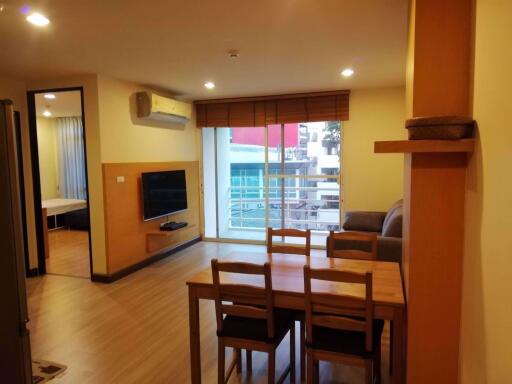 2 bed Condo in The Amethyst Sukhumvit 39 Khlong Tan Nuea Sub District C020085