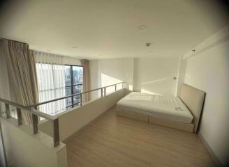 1 bed Duplex in Knightsbridge Prime Sathorn Thungmahamek Sub District D020075