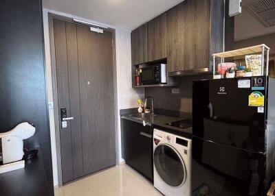 1 bed Condo in Ashton Chula - Silom Mahaphruettharam Sub District C020061