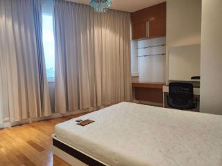 2 bed Condo in Millennium Residence Khlongtoei Sub District C020052