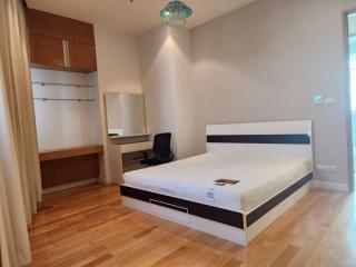 2 bed Condo in Millennium Residence Khlongtoei Sub District C020052