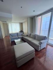 3 bed Condo in Siri Residence Khlongtan Sub District C020047