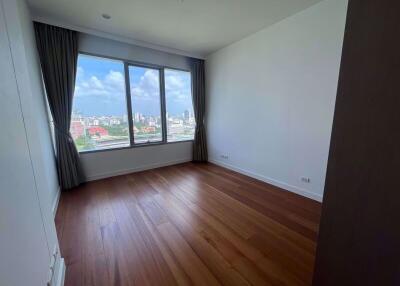 3 bed Condo in 185 Rajadamri Lumphini Sub District C020043