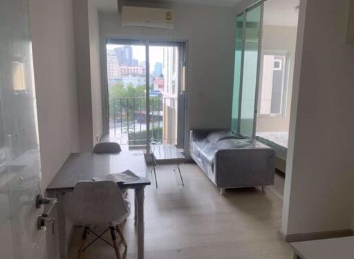 1 bed Condo in Chapter One Eco Ratchada - Huaikwang Huai Khwang Sub District C020034