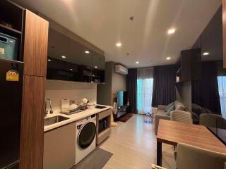 2 bed Condo in Life Sukhumvit 62 Bangchak Sub District C020023