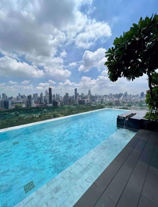 1 bed Condo in Saladaeng One Silom Sub District C019956