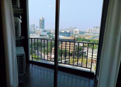 2 bed Condo in Belle Grand Rama 9 Huai Khwang Sub District C019931