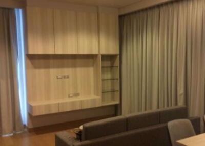 2 bed Condo in The Lumpini 24 Khlongtan Sub District C019919