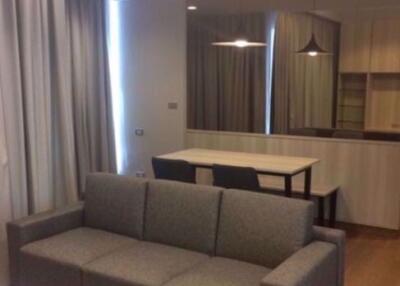 2 bed Condo in The Lumpini 24 Khlongtan Sub District C019919