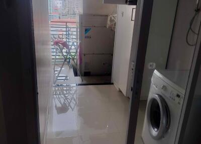 3 bed Condo in The Oleander Khlong Toei Nuea Sub District C019915