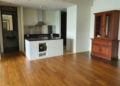 2 bed Condo in The Lakes Khlongtoei Sub District C019906