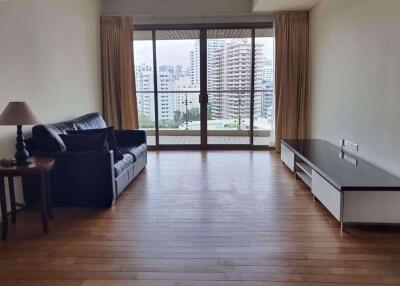 2 bed Condo in The Lakes Khlongtoei Sub District C019906