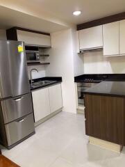 2 bed Condo in Baan Sukhumvit 14 Khlongtoei District C019903