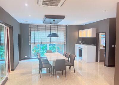 4 bed House in Grand Bangkok Boulevard Rama 9-Srinagarindra Thapchang Sub District H019884