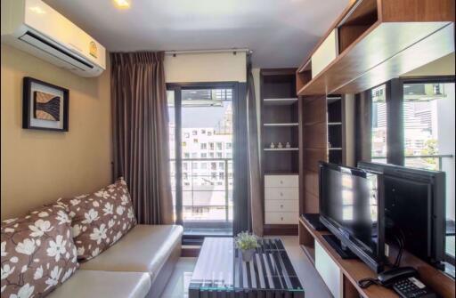 1 bed Condo in Silom Forest Bang Rak District C019882