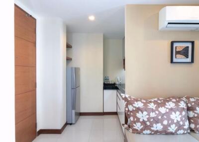 1 bed Condo in Silom Forest Bang Rak District C019882