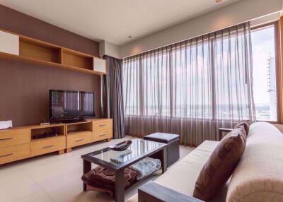 1 bed Condo in The Emporio Place Khlongtan Sub District C019881