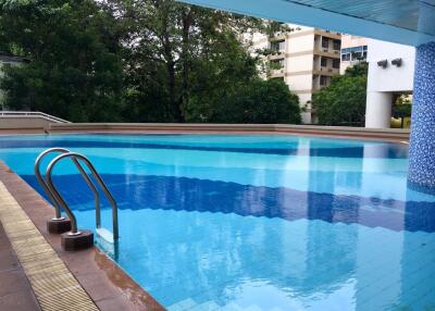 2 bed Condo in Baan Suanpetch Khlong Toei Nuea Sub District C019878