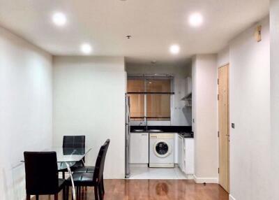 1 bed Condo in Baan Siri Silom Silom Sub District C019869