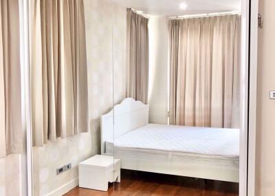 1 bed Condo in Baan Siri Silom Silom Sub District C019869