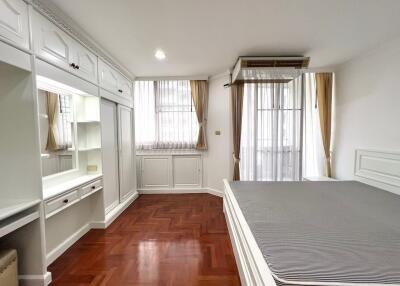 1 bed Condo in Supalai Place Condominium Khlong Tan Nuea Sub District C019851